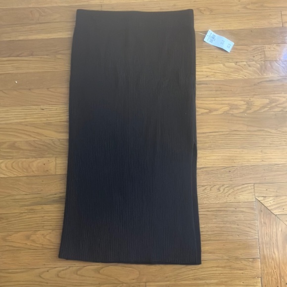 Abercrombie knee length skirt w slit on side - Picture 1 of 5